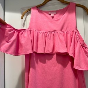 Lilly Pulitzer fun shoulder top